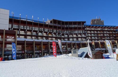 Arc-2000 Apartment | Studio ski aux pieds pour 4 pers, centre station, proche commerces, bowling et patinoire - FR-1-411-483