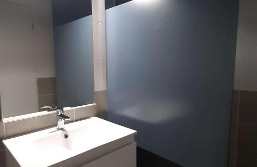 Montgenevre Apartment | Studio skis aux pieds avec parking - Montgenèvre, 650m du centre et ESF - FR-1-330D-1