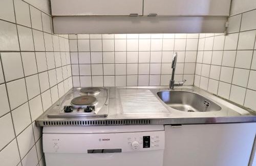 Meribel-Mottaret Apartment | Studio skis aux pieds, proche commerces, animaux acceptés - FR-1-182-163