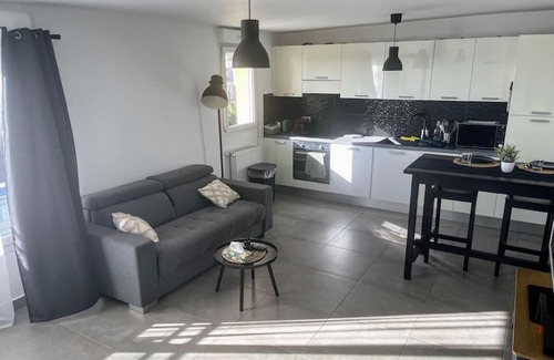 Les Gondoles Apartment | Studio spacieux entièrement équipé à Choisy le Roi