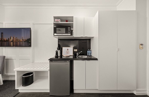 Brisbane Central Business District Apartment | Studio Stay in Brisbane CBD Hotel Building