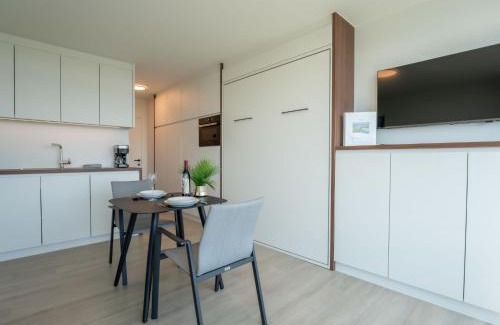 Bredene Apartment | Studio Studio Zeezicht by Interhome
