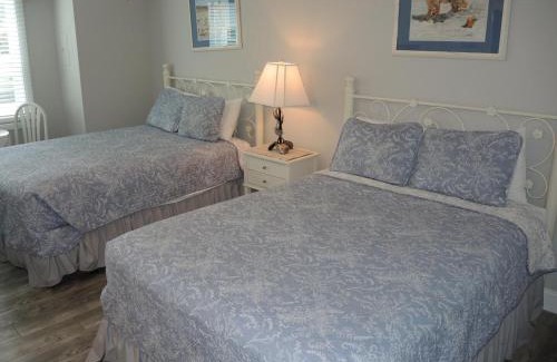Calabash Apartment | Studio Style Home 308L features Golf