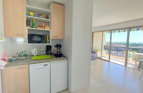 Mandelieu-La-Napoule Apartment | Studio Surcouff Mandelieu