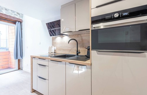 Annecy Old Town Apartment | Studio TANAGA