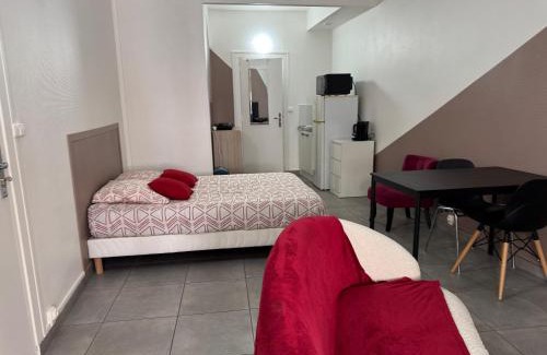 Meaux Apartment | Studio TK1 - Centre-Ville Meaux - Proche Disneyland