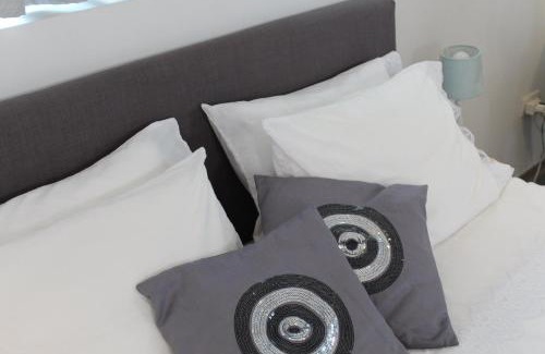 Beaufays House | Studio tout neuf. Court séjour, loisirs, professionnel