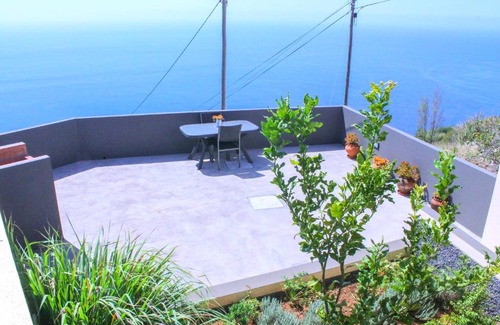 Paul do Mar Apartment | Studio Two | Massapez | Fajã da Ovelha | Calheta