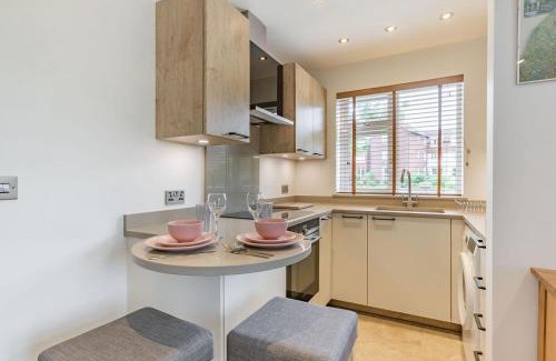 Tewkesbury House | Studio - Uk34126