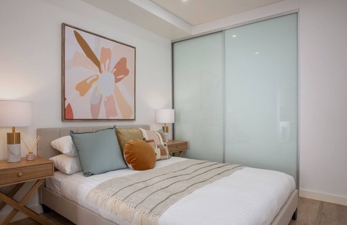 Burwood Apartment | Studio Unit with Balcony near Burwood Bars & Shops