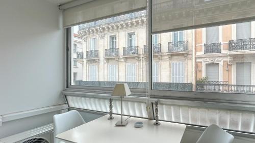 Cannes City Centre Apartment | Studio Victoria 200 m Carlton Hotel & Croisette