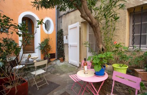 Bormes-Les-Mimosas Apartment | Studio Village de Bormes les Mimosas by Interhome