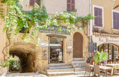 Bormes-Les-Mimosas Apartment | Studio Village de Bormes les Mimosas by Interhome