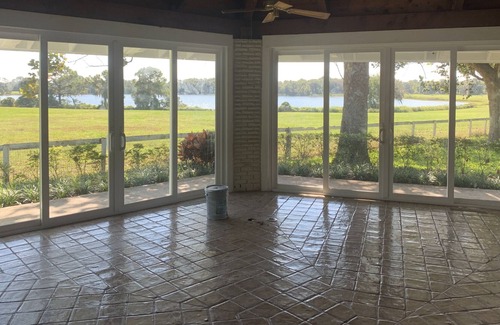 Tavares Apartment | Studio w/ Lakeview within an Equestrian Center 30' from Orlando