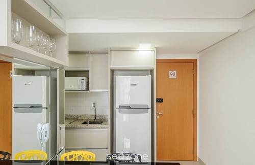 West Sector Apartment | Studio w/Pool & gym in Condo - Lhg1603