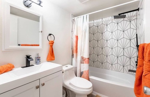 Riverside Apartment | Studio+Wifi+TV+Free Parking