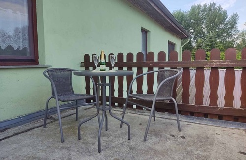 Altheide Apartment | Studio with balcony and kitchenette