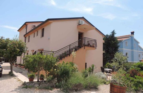 Brzac Apartment | Studio with balcony and internet