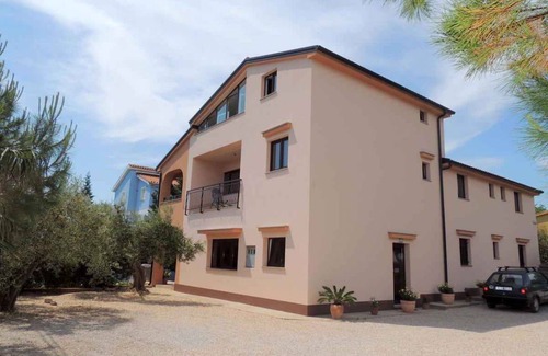 Brzac Apartment | Studio with balcony and internet