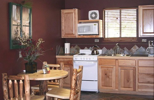 Fall River Estates Ski Chalet | Studio with Full Kitchen, Queen bed, Patio with Personal Grill