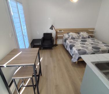 Caissargues Apartment | Studio with garden and pool, easy Nîmes access