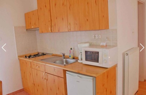 Buk Apartment | Studio with internet and air conditioning