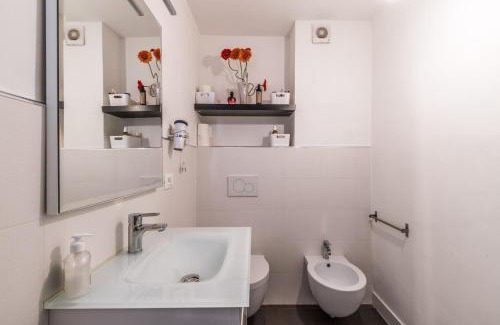 Gambetta Apartment | Studio with large terrace sea view 4th floor