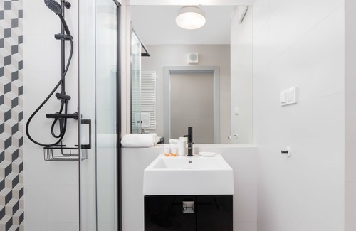 Przymorze Apartment | Studio With Parking & Gym by Renters