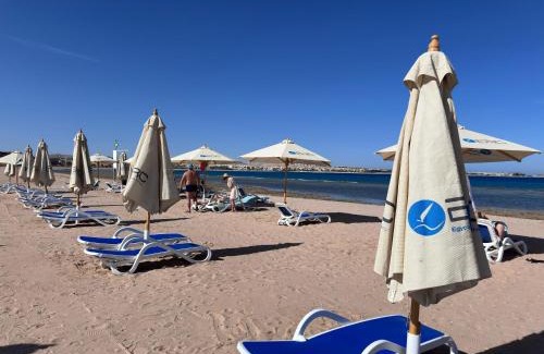 Sahl Hasheeh Apartment | Studio with Pool View C106 -Al Saraya Sahl Hasheesh by Peaks