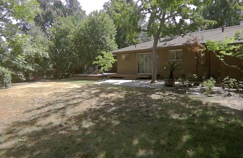 Visalia Apartment | Studio with private entrance, centrally located