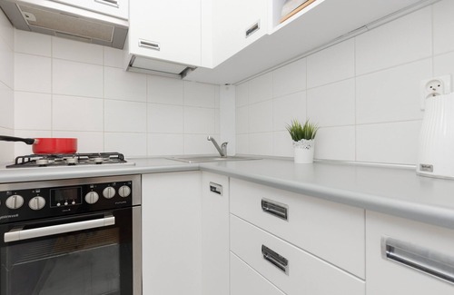 Zoliborz Apartment | Studio Wojska Polskiego by Renters