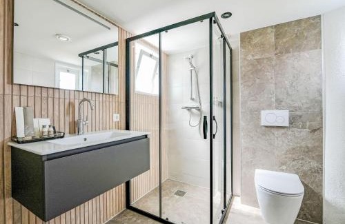 Brouwershaven Apartment | Studio Zen Kitchen & Boutique Hotel-1 by Interhome