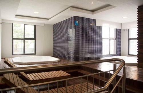 Bigorrilho Apartment | Studio1913 Maravilhoso perto do Parque Barrigui no Champagnat