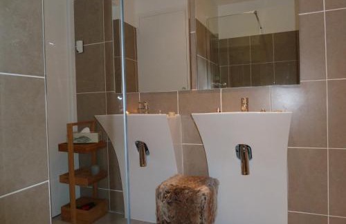 Bois Clos d'Orleans Apartment | Studios Albri