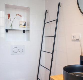 Jordaan Bed & Breakfast | Studios at the canal