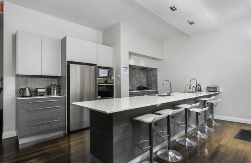 Newcastle Apartment | Studios on King