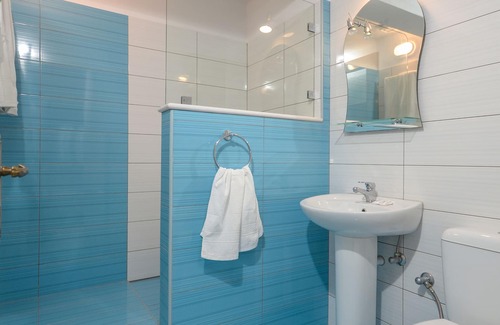 Agios Prokopios House | Studios Tasia