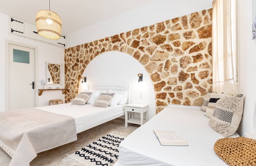 Agios Prokopios House | Studios Tasia
