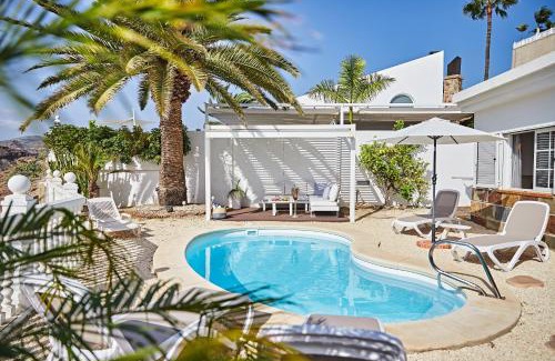Puerto Rico Villa | Stunning Villa with Breathtaking Ocean View