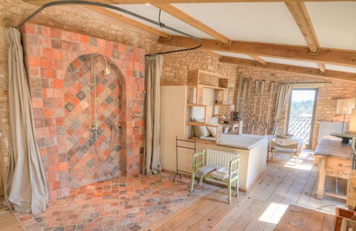 La Capelle-et-Masmolene House | Stunning & luxurious house with courtyard and plunge pool