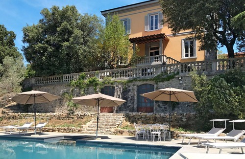 Loro Ciuffenna Villa | Stunning private villa with A/C, private pool, WIFI, TV, patio, pets allowed and parking
