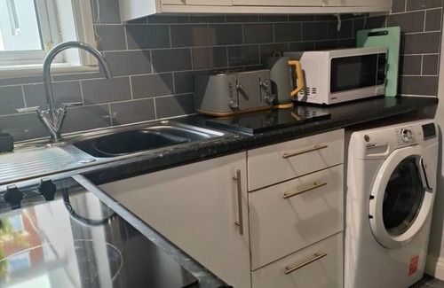 Southsea Apartment | Stunning 1-bed Apartment in Southsea