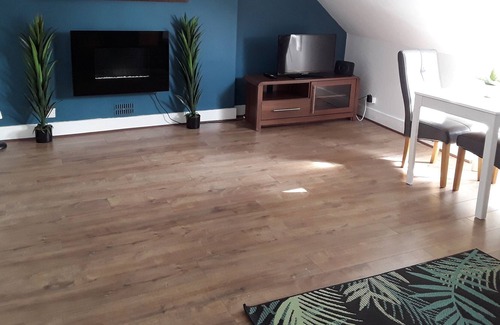 Forest Gate Apartment | Stunning 1-Bed Apartment in London