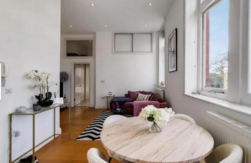 Vassall Apartment | Stunning 1-Bed Apartment in London