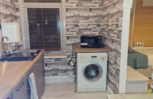 Newport Apartment | Stunning 1 bed Flat in Newport-f3