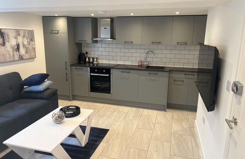 Bicester Apartment | Stunning 1 Bedroom Apartment in Bicester Town