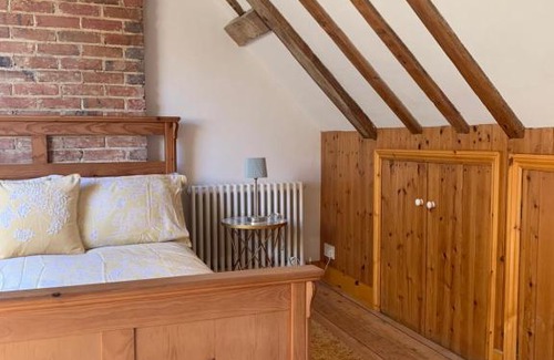 Hythe Apartment | Stunning 1 bedroom self contained apartment
