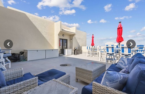 Sea Ranch Condo | Stunning 1 bedroom unit with balcony and private terrace