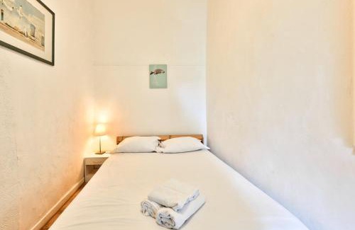 Saint-Victor Apartment | Stunning 1BR Flat near Vieux Port