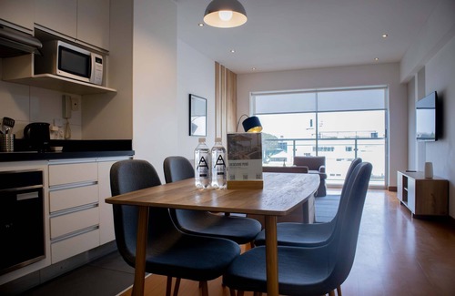 Chacarilla-Santa Cruz Apartment | Stunning 1BR With Great Deco in Miraflores